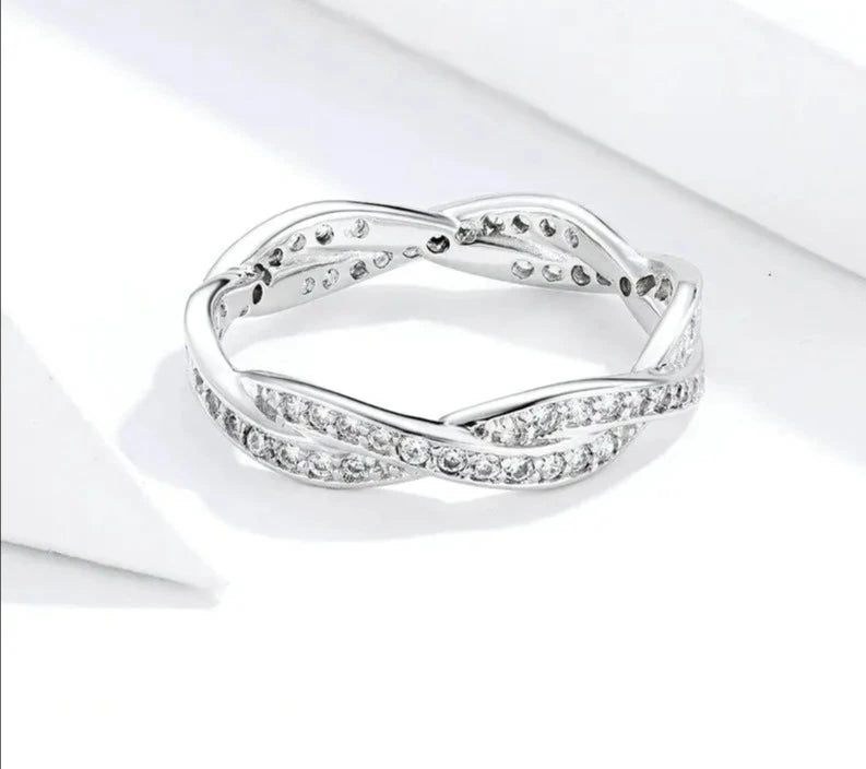 Shining Stone Ring - Silver Twist Stackable Wedding RingShining Stone RingSilver Twist Stackable Wedding Ring