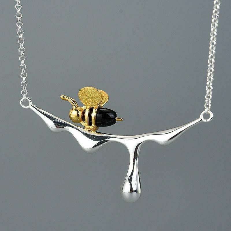Gold Bee & Dripping Honey Pendant Necklace - Fashion Silver London - Gold Bee & Dripping Necklace - Gold Bee Necklace - Pendant Necklace